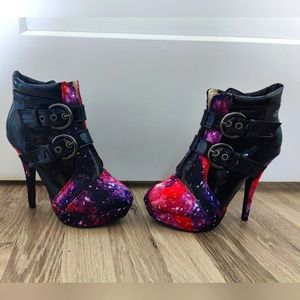 Galaxy Heels